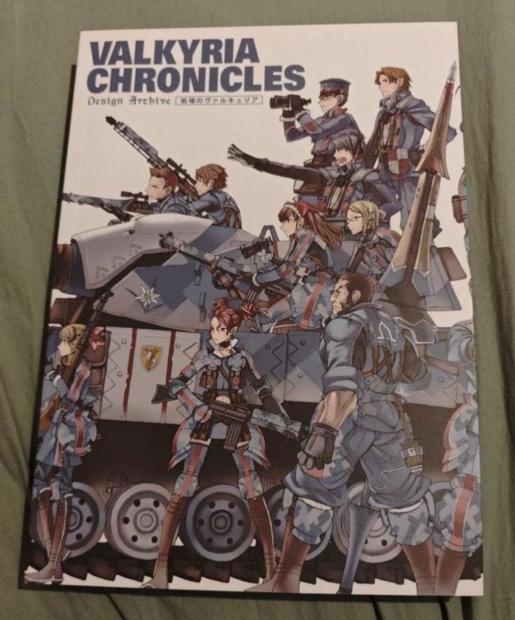 Valkyria chronicles art book, Ophalen of Verzenden, Zo goed als nieuw