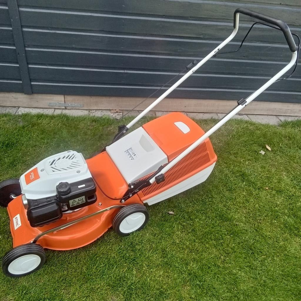 GRASMAAIER STIHL DUWMAAIER BENZINE MAAIER, Tuin en Terras, Grasmaaiers, Ophalen, Cirkelmaaier, Stihl, Gebruikt