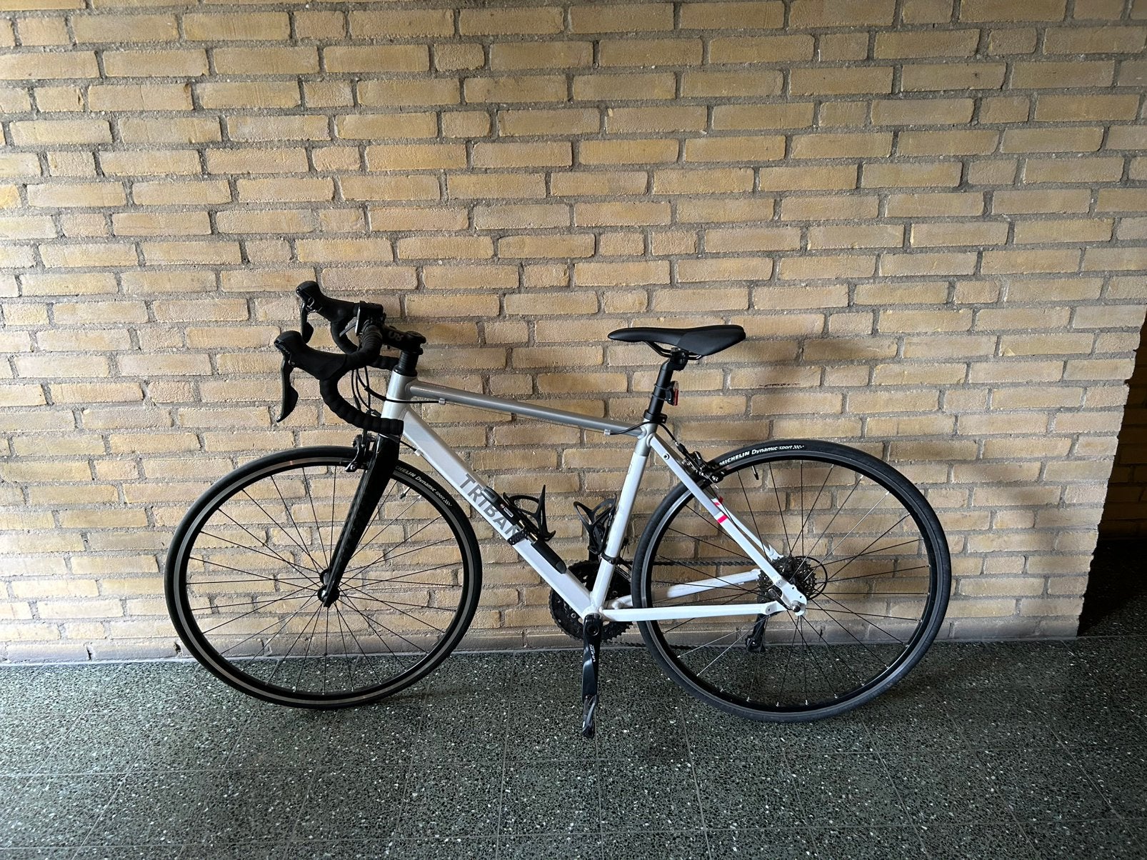 Triban Racefiets + fietstrainer (Maat S), Gebruikt, Aluminium, Dames, Meer dan 20 versnellingen