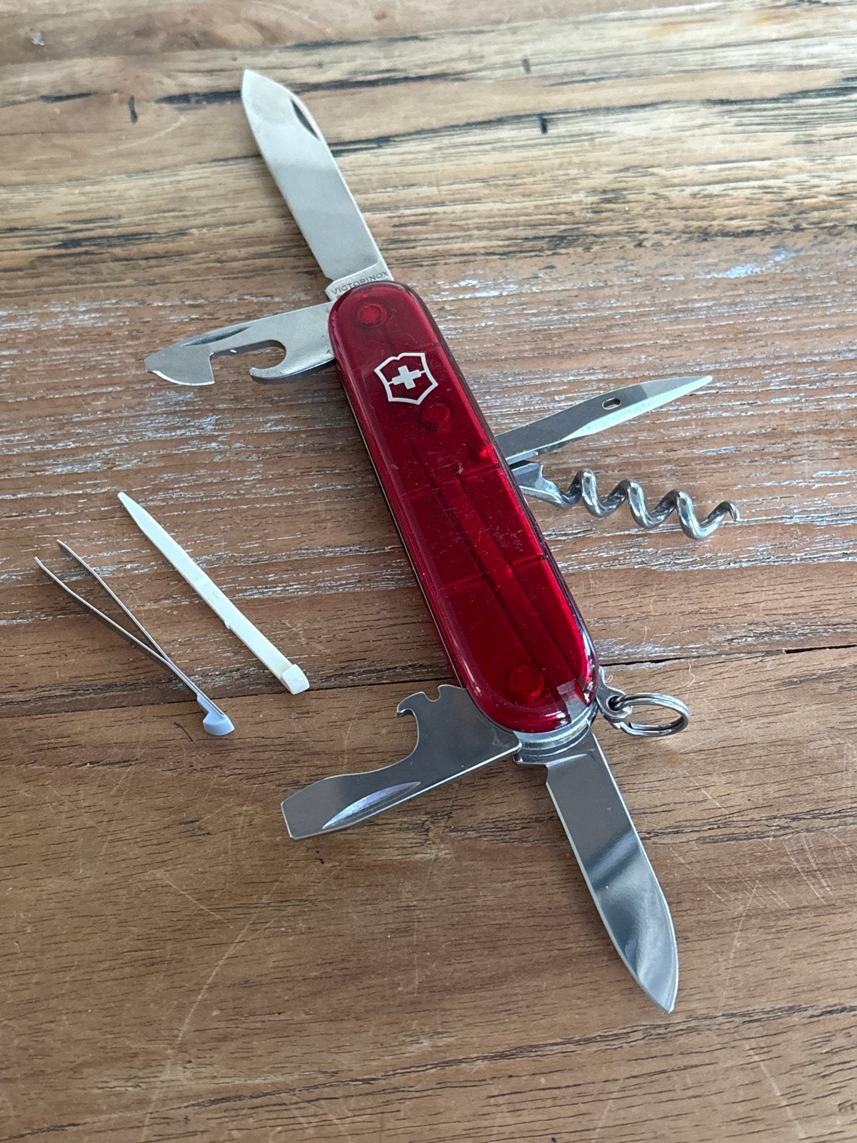 Victorinox Spartan Transparant Rood Zakmes - Zo goed als nie, Ophalen of Verzenden, Zo goed als nieuw