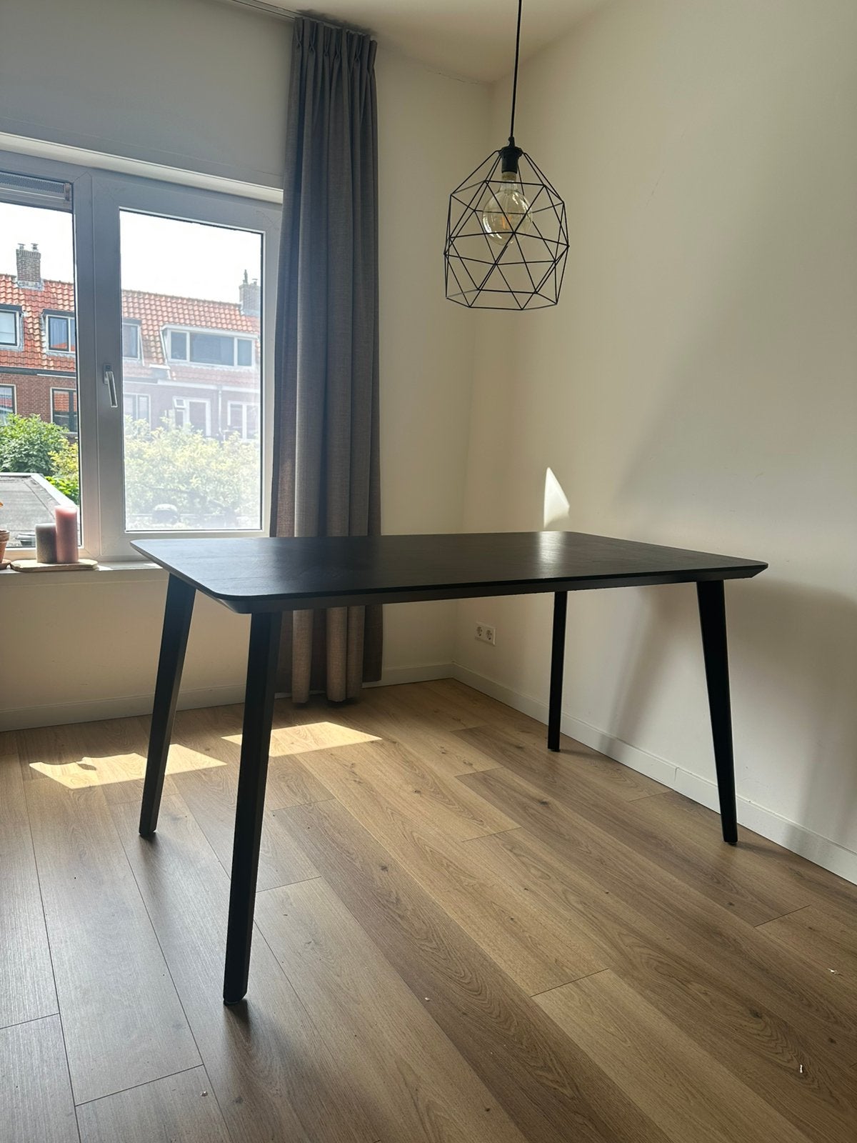 IKEA Lisabo tafel zwart (140 x 78), Huis en Inrichting, Tafels | Eettafels, Ophalen, 100 tot 150 cm, 50 tot 100 cm, Zo goed als nieuw