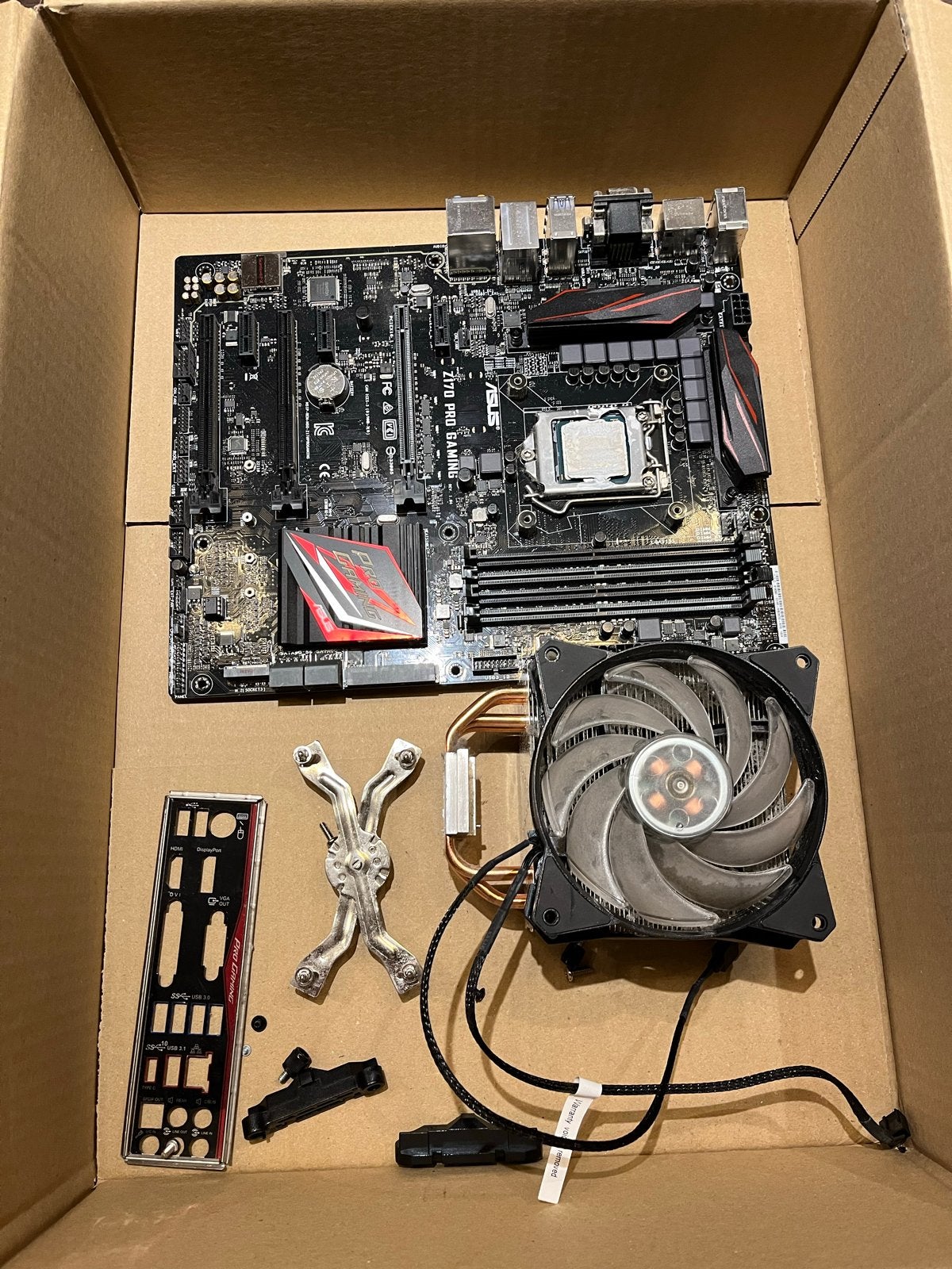 ASUS Z170 PRO GAMING Moederbord met Intel CPU en Koeler, Computers en Software, Ophalen, Gebruikt, Intel, DDR4