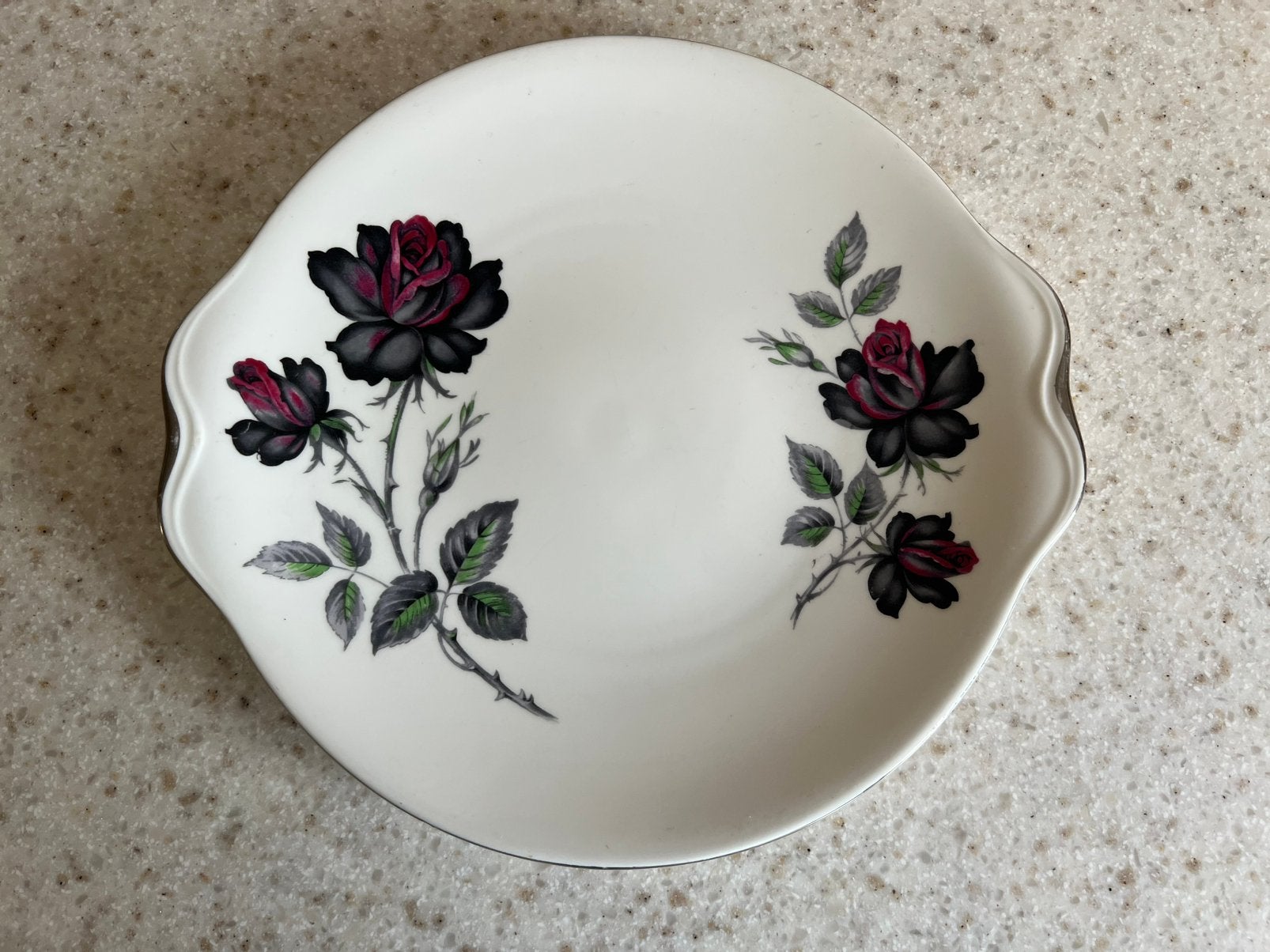 Royal Albert Masquerade taartschaal, Verzenden