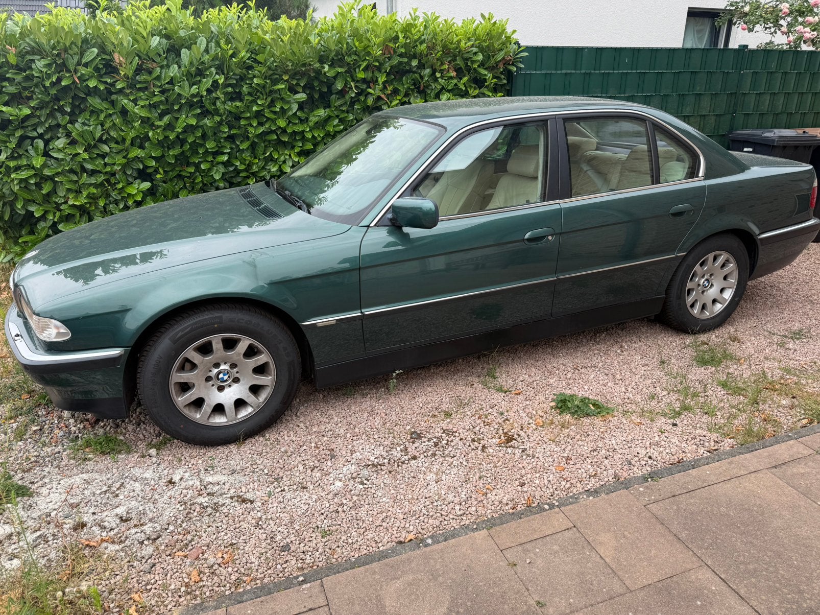 BMW 7-Serie 3.5 I 735 AUT 2000 Groen Apk! Facelift!, Automaat, 238 pk, Achterwielaandrijving, 2000 kg