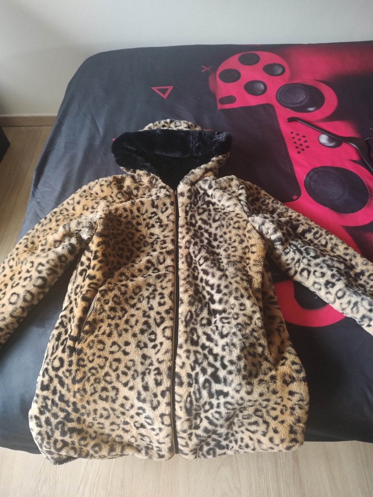 Omkeerbare jas met luipaardprint en zwart imitatiebont, Kleding | Dames, Zwart, Ophalen, Maat 38/40 (M), Onbekend