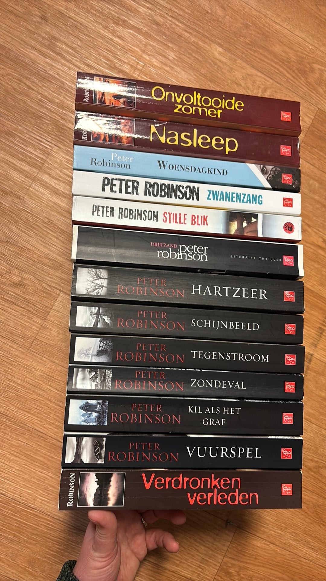 Peter Robinson - 13x Alan Banks oa: Nasleep, Vuurspel, Ophalen of Verzenden, Gelezen, Tv-bewerking