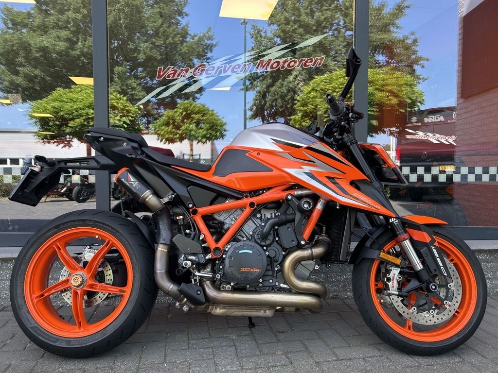 KTM 1290 SUPER DUKE R 2023, Bedrijf, Naked bike