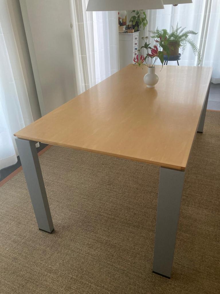 Arco eettafel in de maat 190/240 x 90 tegen bodemprijs € 150, Ophalen, Gebruikt, Overige materialen, 200 cm of meer