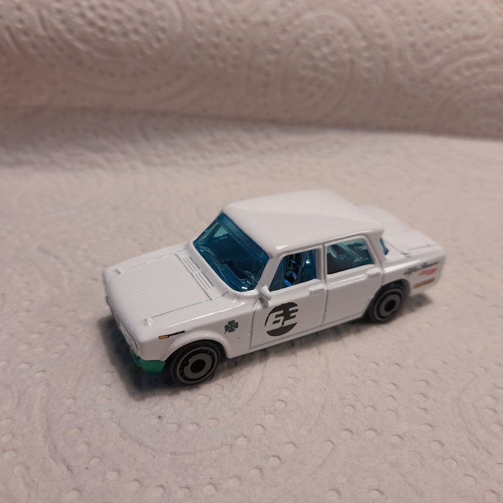 Hotwheels Alfa Romeo Guilia, Hobby en Vrije tijd, Ophalen of Verzenden, Nieuw, Auto