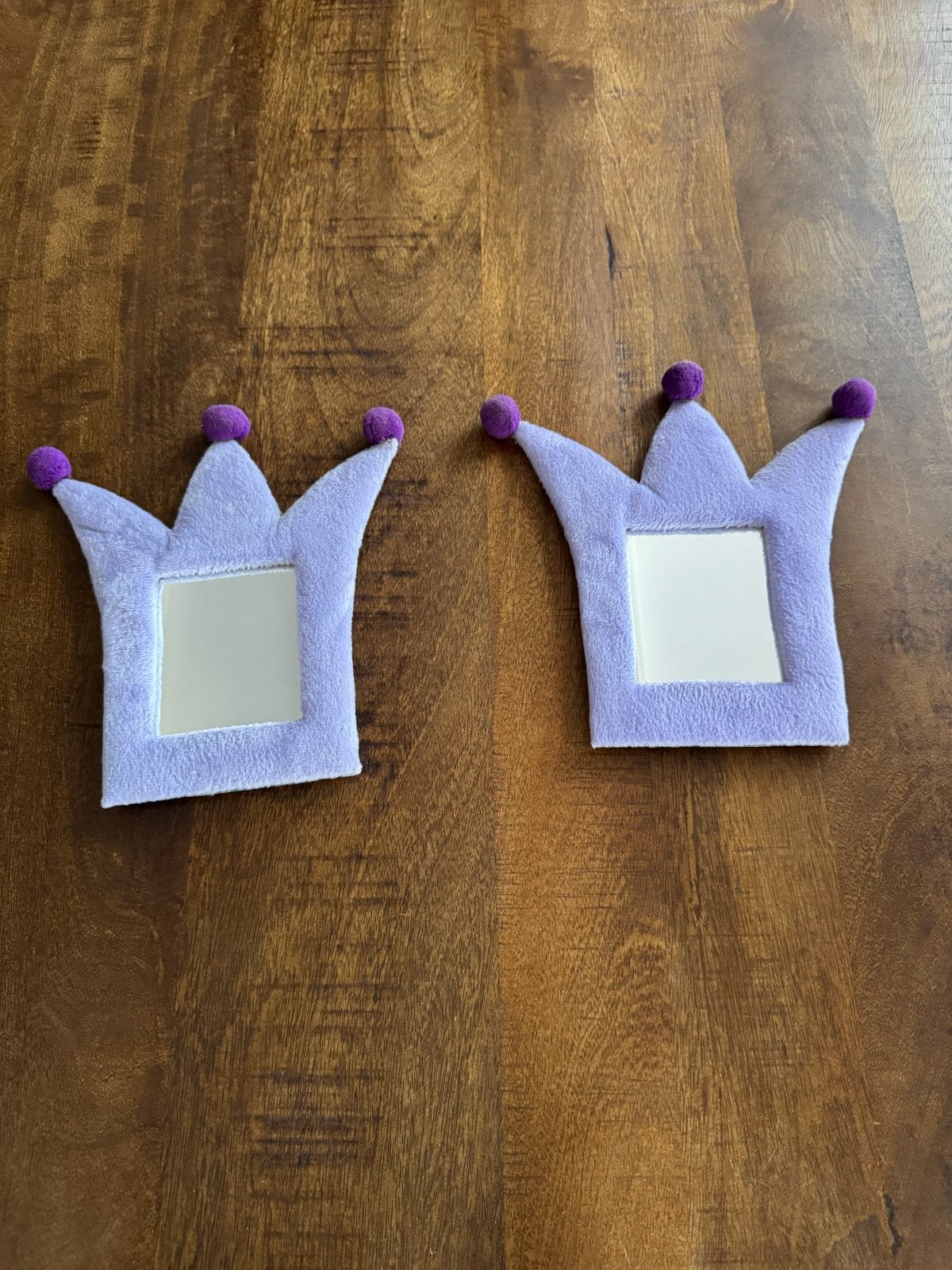 2x Kroonvormige Spiegeltjes - Paars (22x12 cm), Huis en Inrichting, Minder dan 50 cm, Gebruikt, Ophalen of Verzenden, Minder dan 100 cm