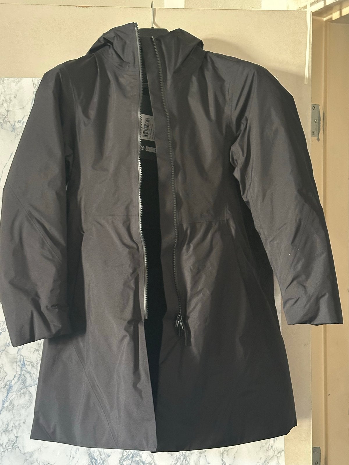 Arc'teryx Entasis Insulated Coat W - Nieuw met labels, Kleding | Dames, Jassen | Winter, Nieuw, Maat 34 (XS) of kleiner, Zwart