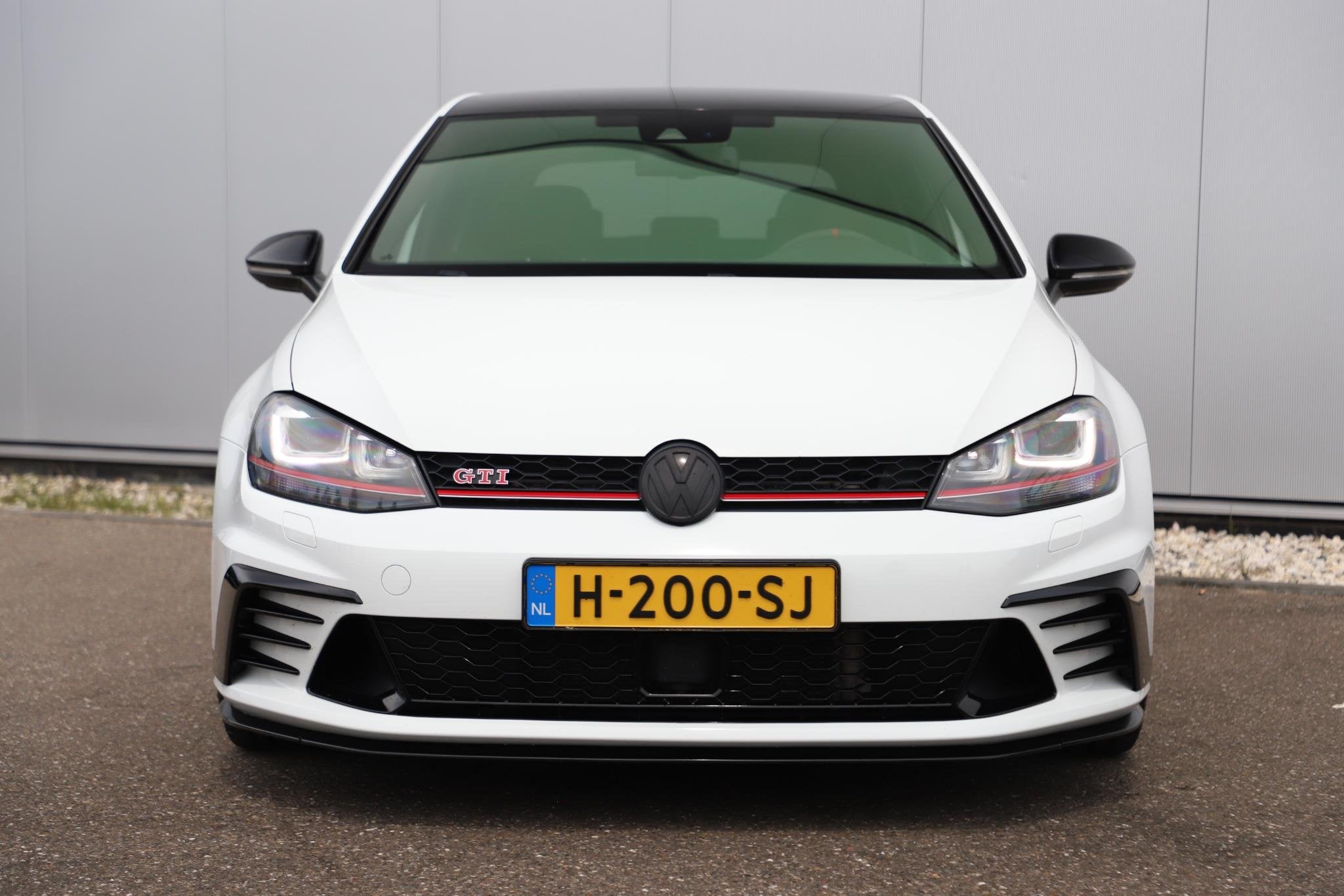 Volkswagen Golf 2.0 TSI GTI Clubsport DSG Automaat 394PK Arm, Gebruikt, 4 cilinders, Alcantara, Wit