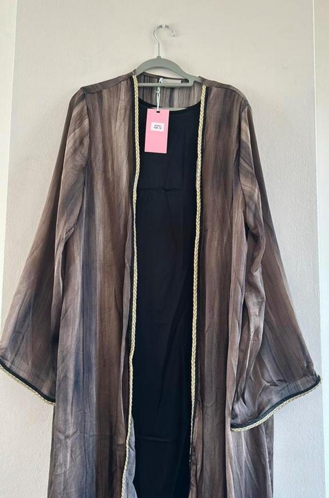 Dubai abaya tekoop aangeboden, Kleding | Dames, Ophalen of Verzenden, Zo goed als nieuw, Zwart