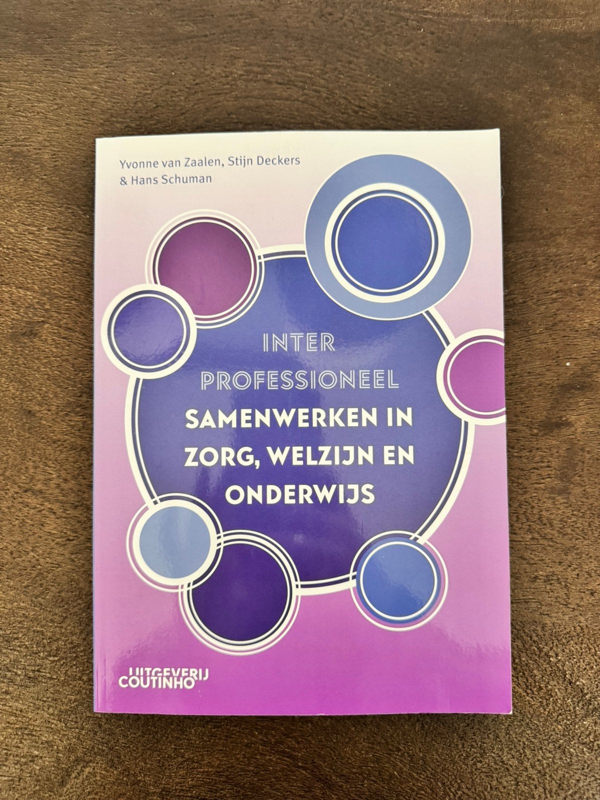 Interprofessioneel samenwerken in zorg, welzijn en onderwijs, Boeken, Schoolboeken, Ophalen of Verzenden, Zo goed als nieuw, Nederlands