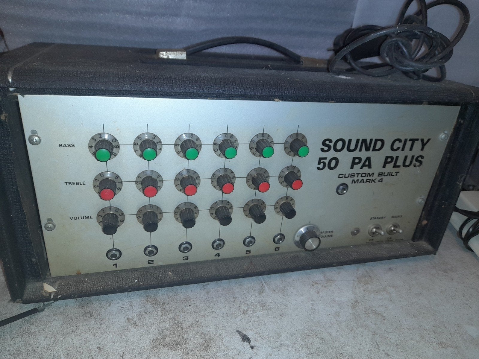 Vintage buizen geluid versterker + 2 boxen, Ophalen of Verzenden, Gebruikt, Minder dan 500 watt