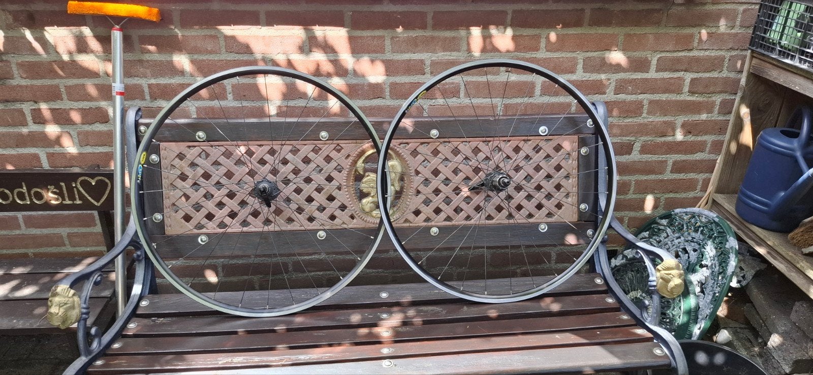 wielset. voor is goed. achter zit scheur in. GRATIS, Ophalen, Gebruikt