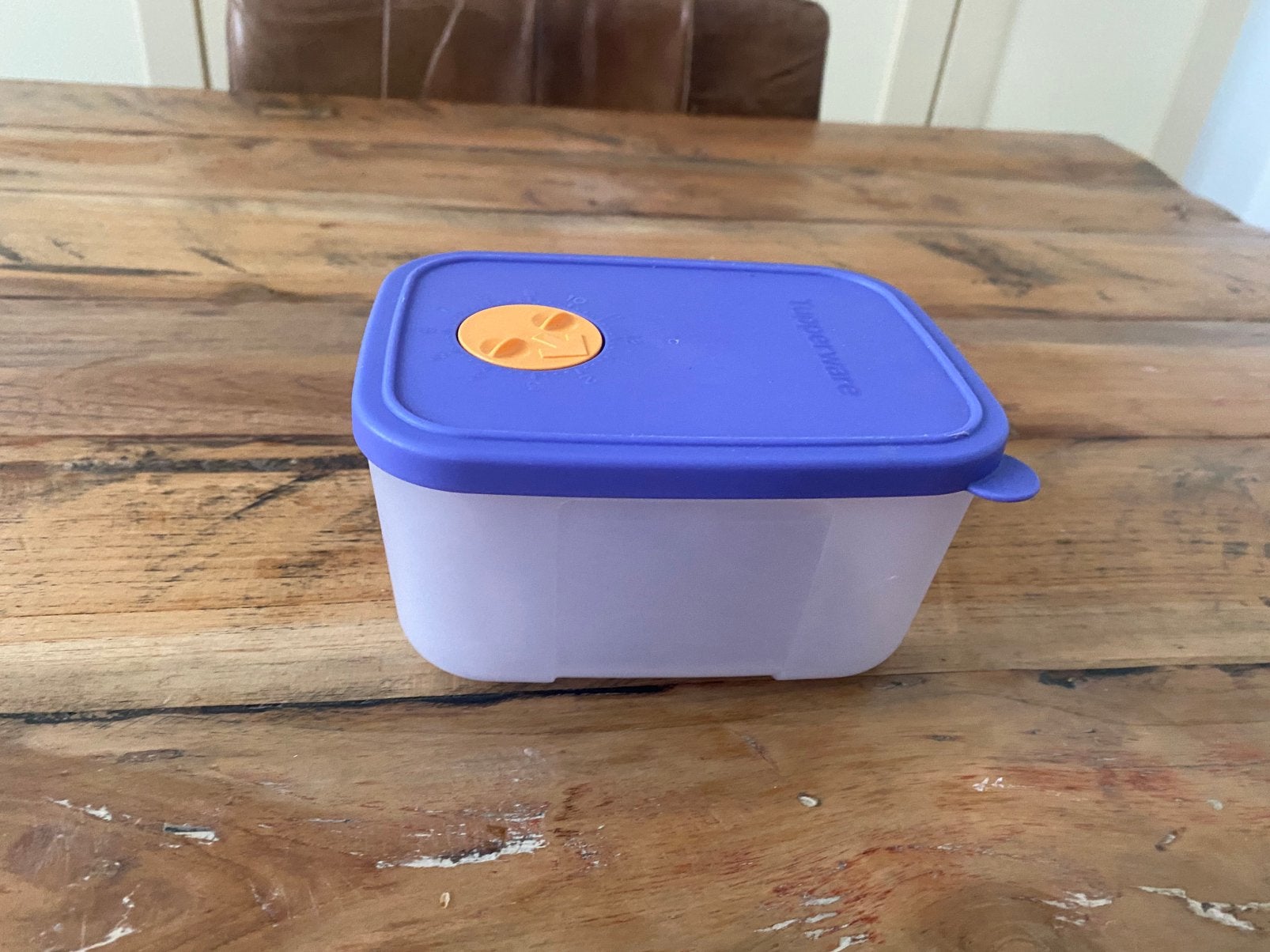 Tupperware diepvries bakje, Ophalen of Verzenden, Zo goed als nieuw, Paars, Bak of Kom
