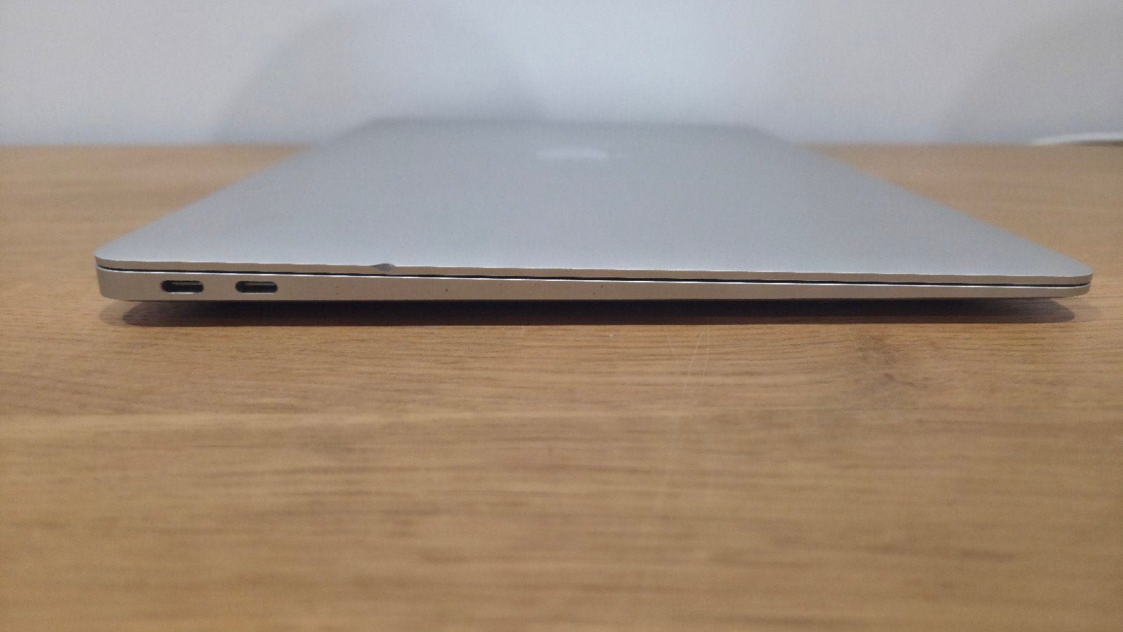 Foto 7 van Apple MacBook Air M1 8GB / 256GB Battery 90%