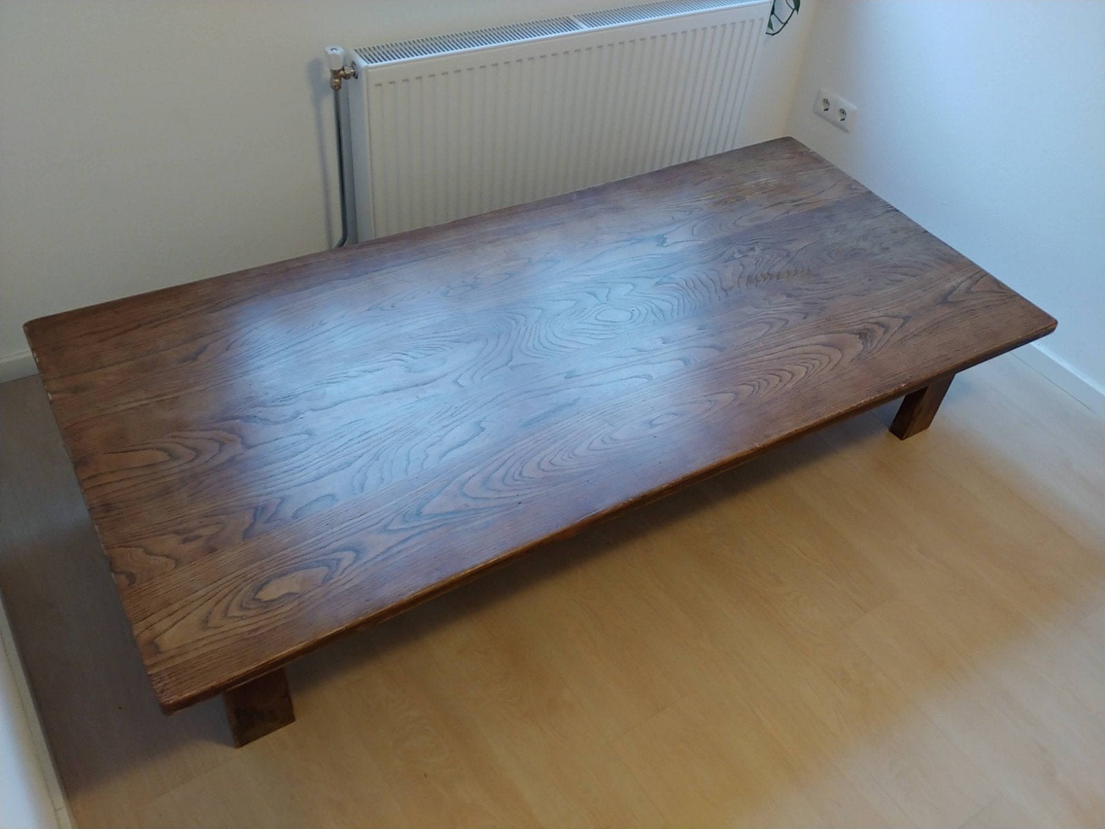 Grote massief houten salontafel - robuust en stijlvol, Ophalen, Rustiek, Robuust, 50 tot 100 cm, 150 tot 200 cm