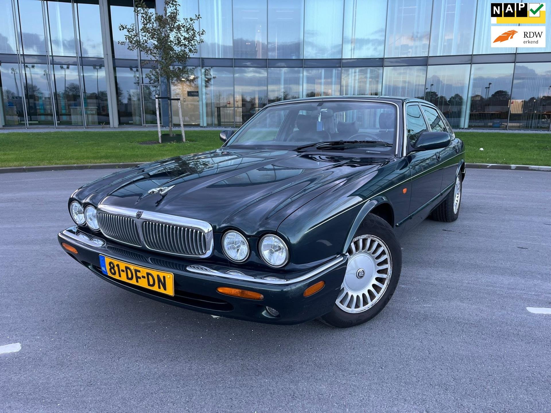 Jaguar Sovereign 4.0 V8 AUT NAP SCHUIFDAK MEMORY, Auto's, Jaguar, Achterwielaandrijving, Gebruikt, 8 cilinders, Bedrijf