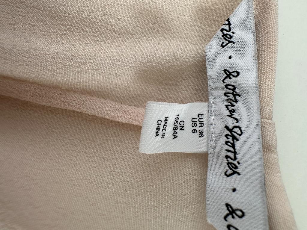 & Other Stories shirt S, Beige, Ophalen of Verzenden, Zo goed als nieuw, Korte mouw
