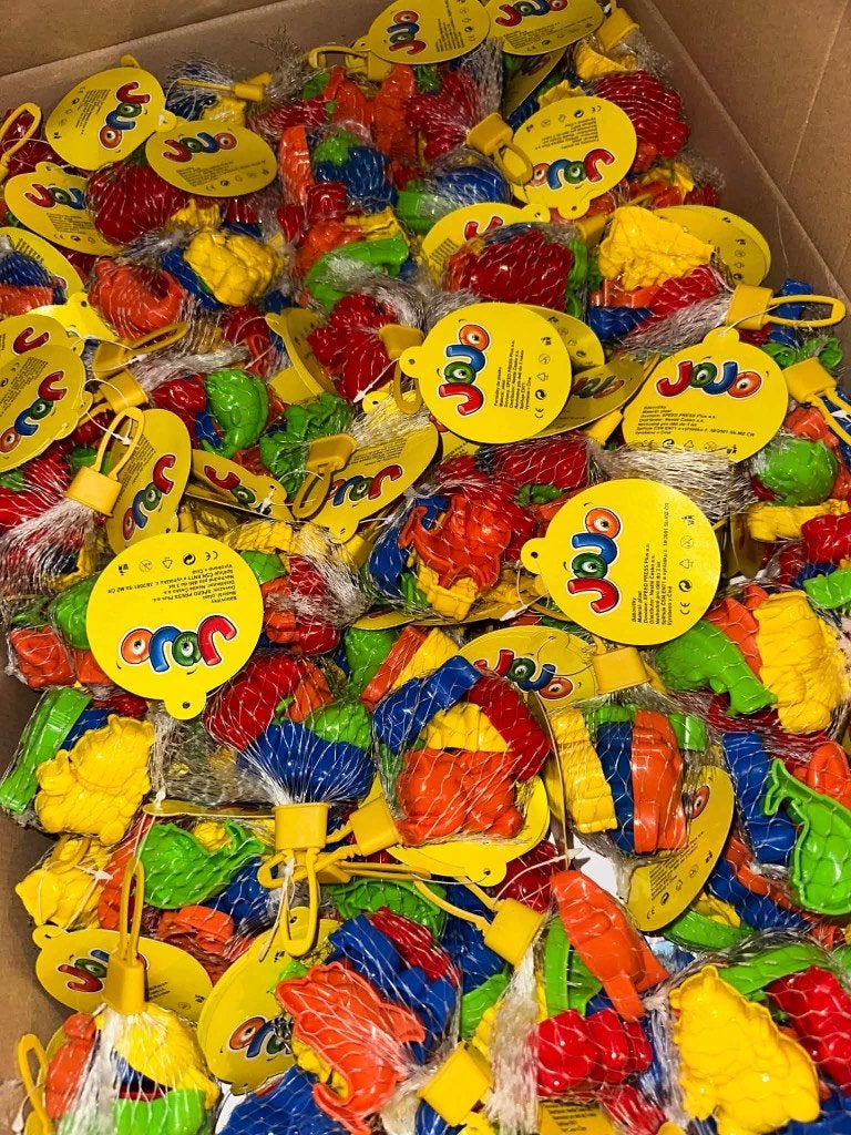 300 stuks ev uitgooi voor Carnaval, Ophalen, Nieuw