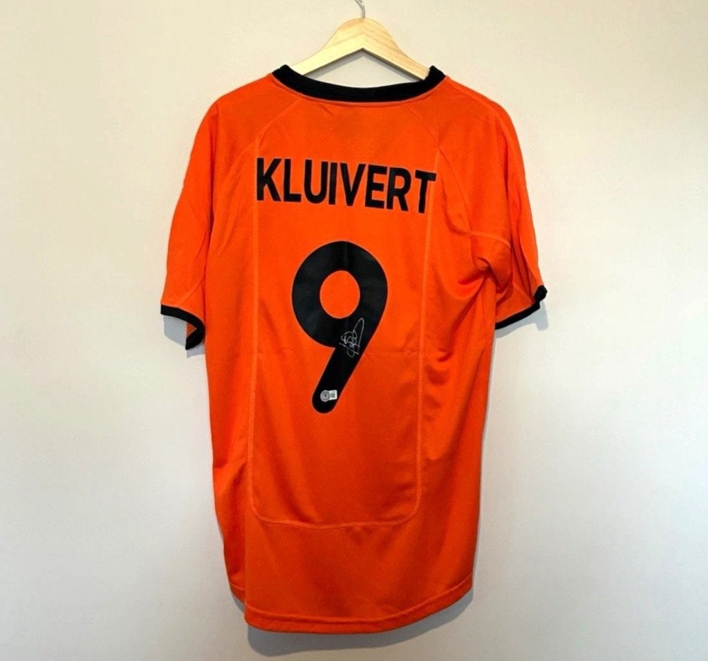 Gesigneerd shirt Kluivert Nederland EK 2000 + Beckett COA, Ophalen of Verzenden, Zo goed als nieuw, Overige binnenlandse clubs