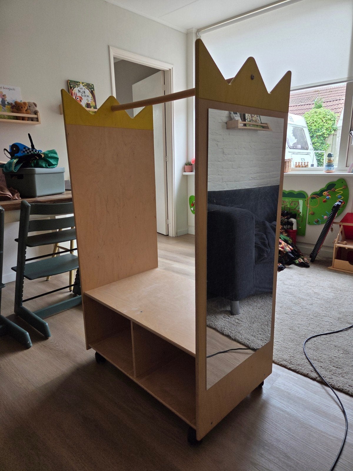 Verkleedkast op wielen, Ophalen, Gebruikt, 50 tot 100 cm, Minder dan 100 cm