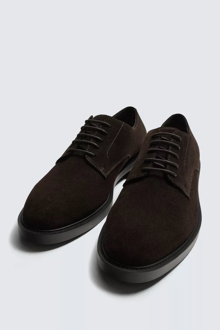 Gloednieuwe bruin suede leren schoenen maat 40 & 41 (2 paar), Ophalen of Verzenden, Nieuw, Bruin, Pantoffels of Sloffen
