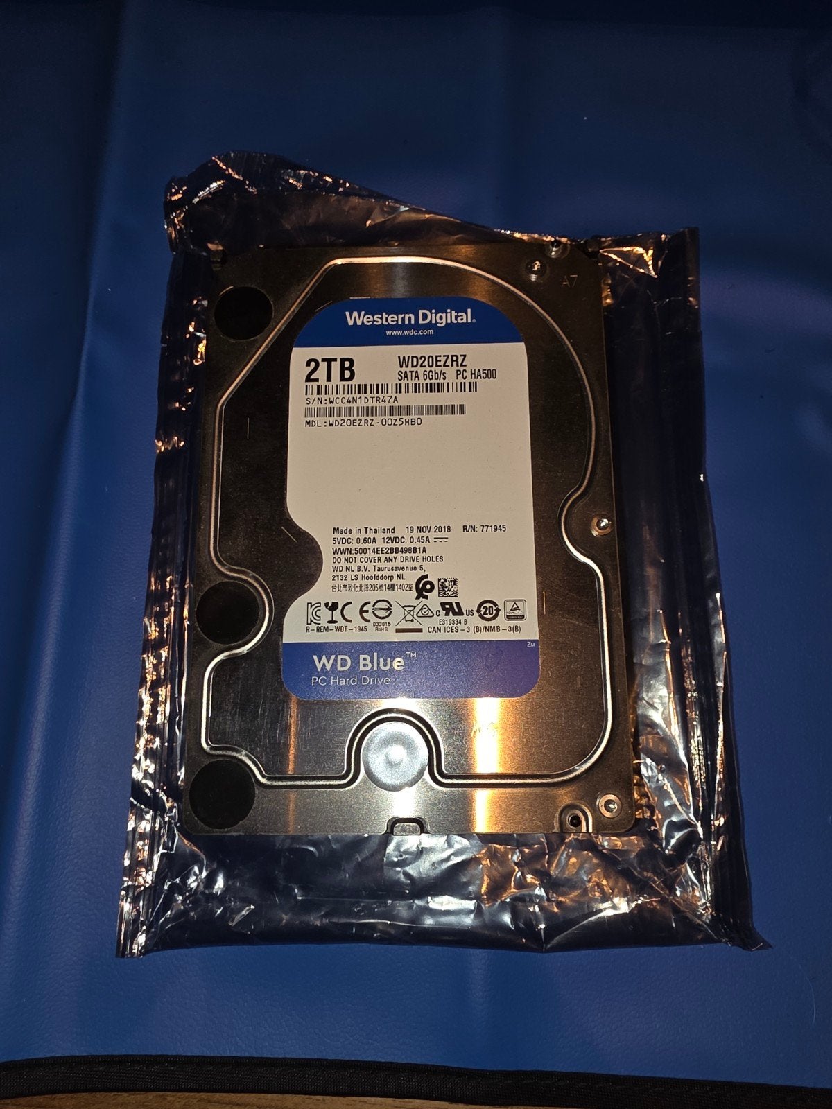 WD Blue 2TB SATA HDD WD20EZRZ - Zo goed als nieuw, Intern, 2TB, Western Digital, Ophalen of Verzenden
