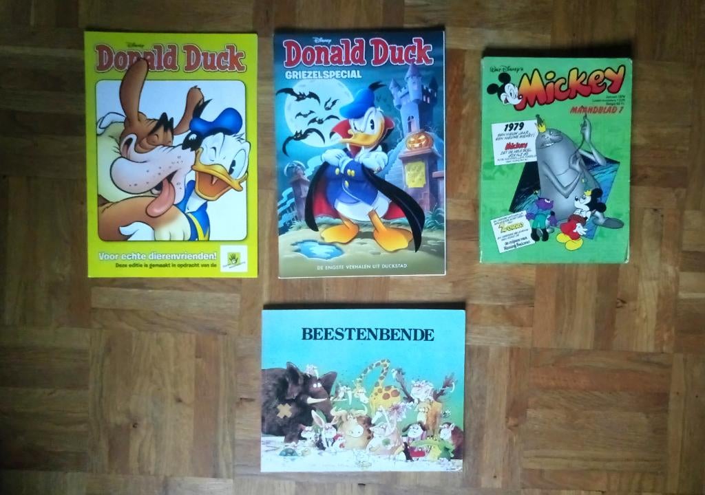 Pakket van 4 stripboeken O.A. Donald Duck en Mickey Mouse, Boeken, Stripboeken, Meerdere stripboeken, Ophalen of Verzenden, Gelezen
