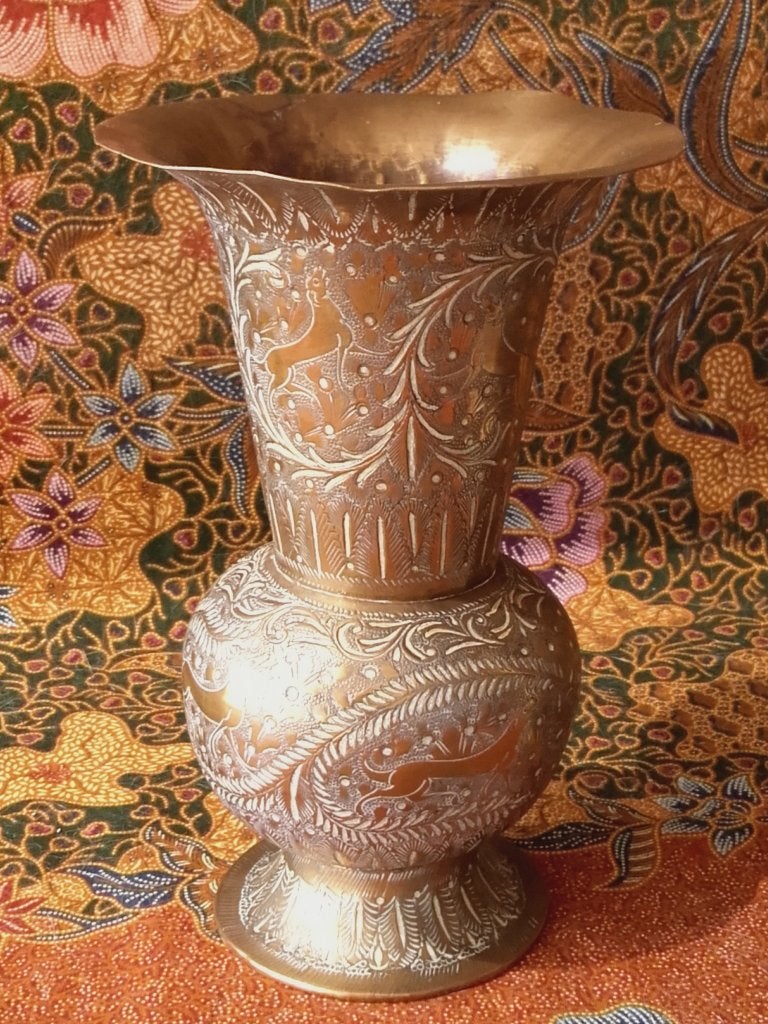 Mooi stel antieke vazen uit India van bewerkt koper 17 cm., Ophalen of Verzenden
