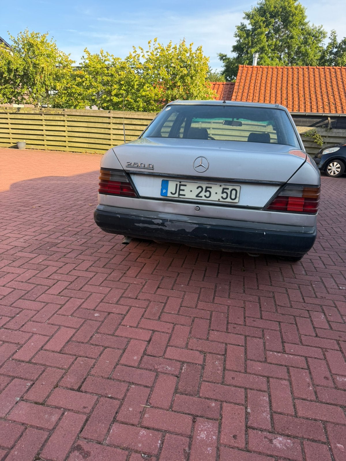 mercedes 250 D - bj:1986, Auto's, Mercedes-Benz, Particulier, Sedan, Te koop, Handgeschakeld