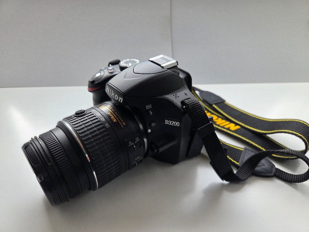 Nikon D3200 DSLR Spiegelreflexcamera met 18-55 VR II kit, Spiegelreflex, Nikon, Gebruikt, Accu