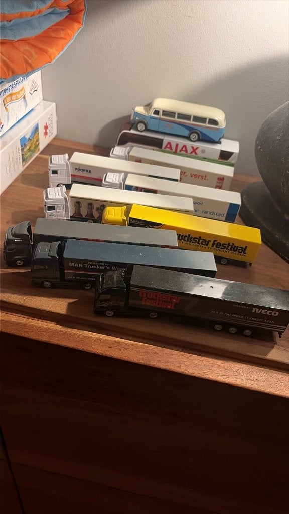 Miniatuur vrachtwagens, Hobby en Vrije tijd, Ophalen of Verzenden, Zo goed als nieuw, Bus of Vrachtwagen