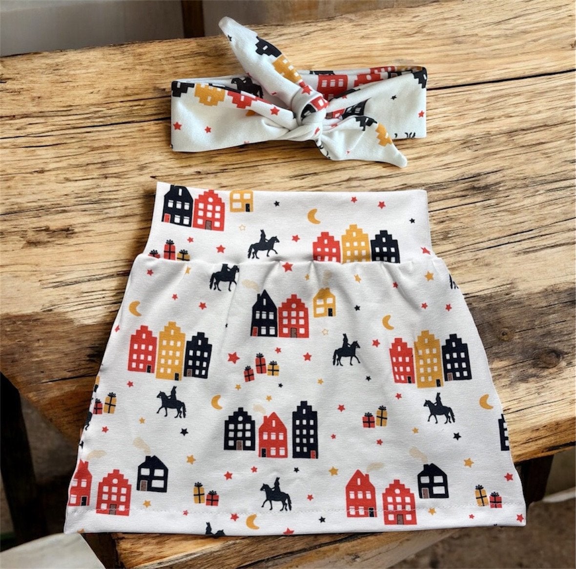 Handgemaakt Sinterklaas rokje met haarband maat 74/80, Ophalen of Verzenden, Nieuw, Meisje, Jurkje of Rokje