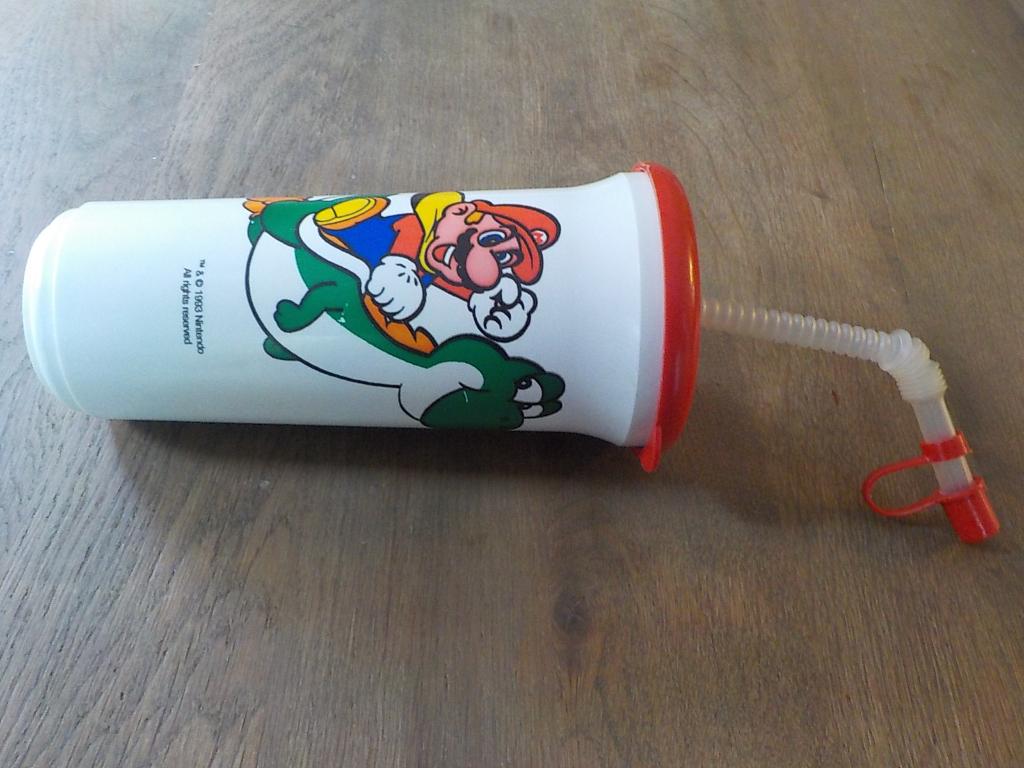 Vintage 1993 BP Nintend Super Mario World drinkfles, Gebruikt, 1 speler, Ophalen of Verzenden, Vanaf 3 jaar