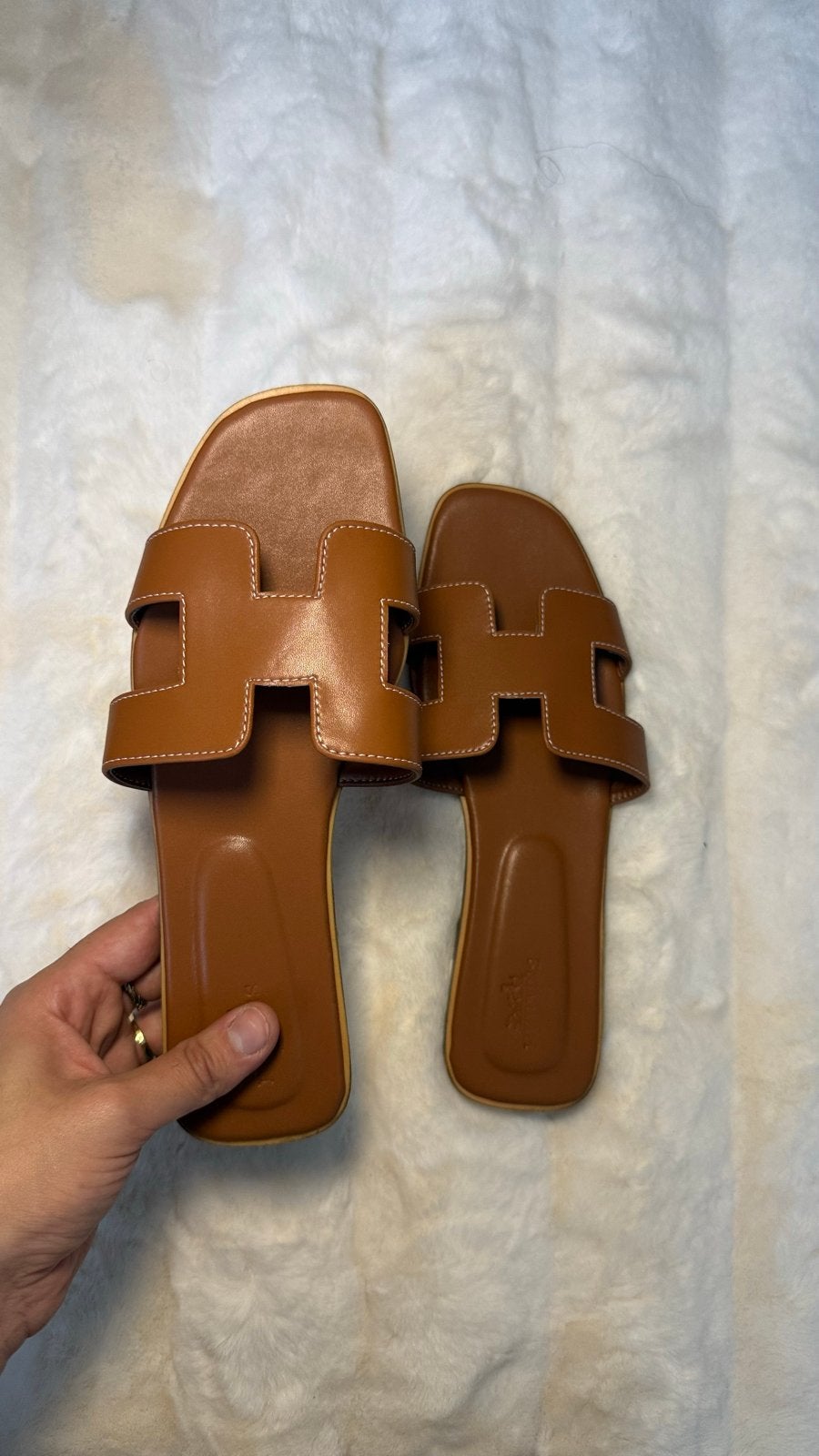 Stijlvolle Slippers in diverse maten, Kleding | Dames, Ophalen of Verzenden, Nieuw, Bruin, Slippers