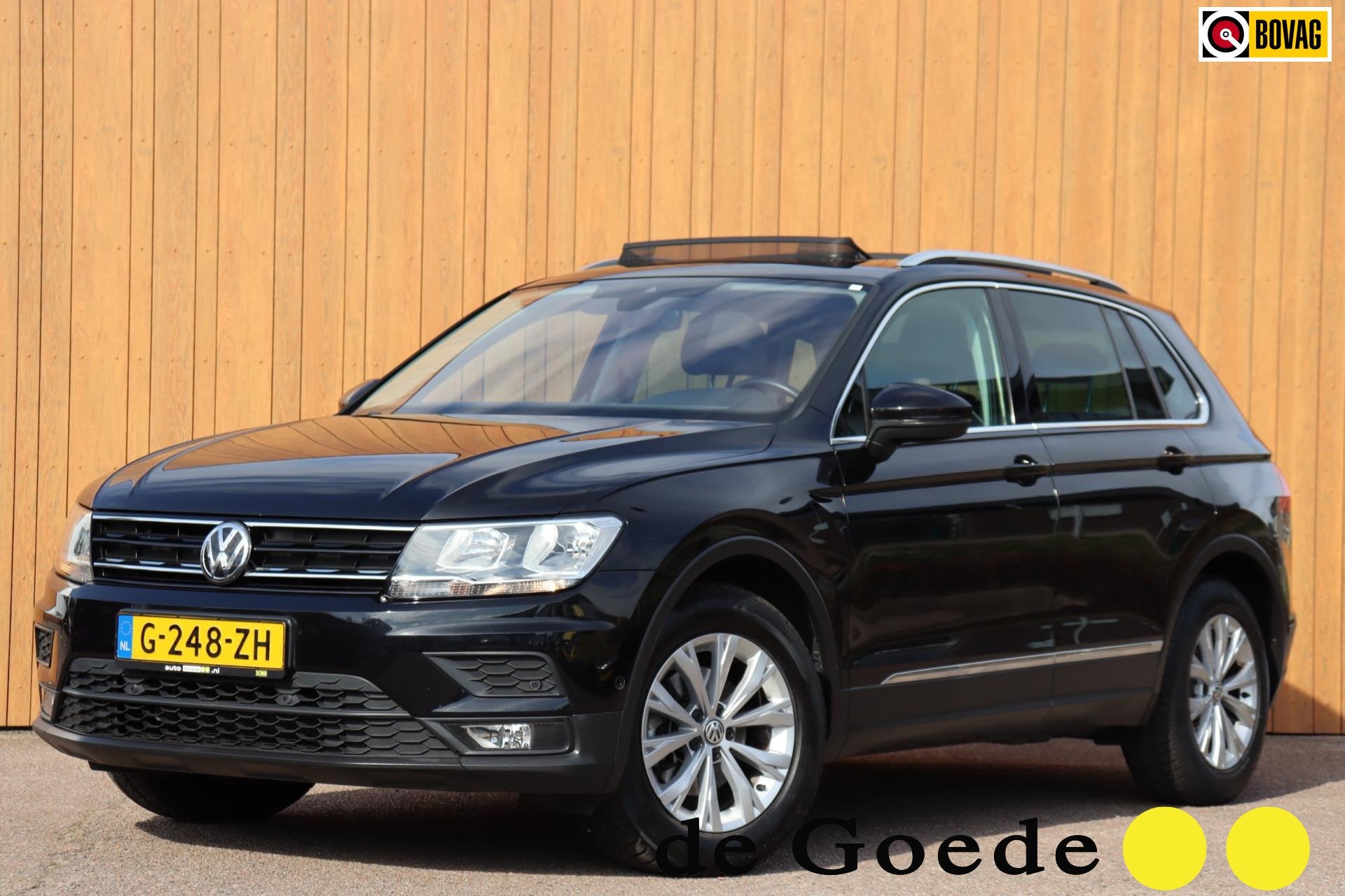 Volkswagen Tiguan1.5 TSI ACT Comfortline Business orgNL schu, Auto's, 12 maanden, Euro 6, 4 cilinders, Zwart