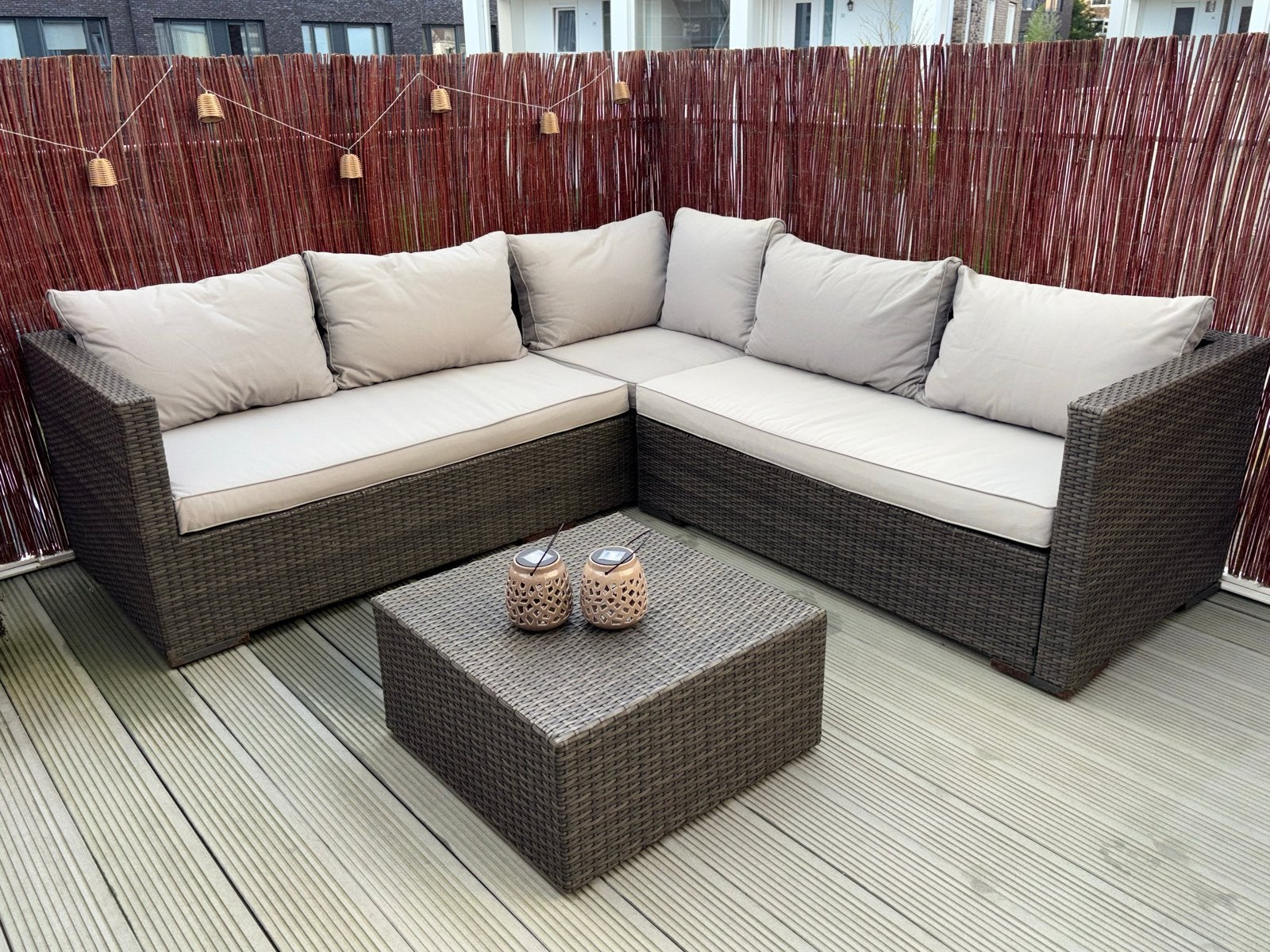 Nette Loungeset - Grijs Hoekbank + Tafeltje + Schone Kussens, Ophalen, 5 zitplaatsen, Zo goed als nieuw, Loungeset