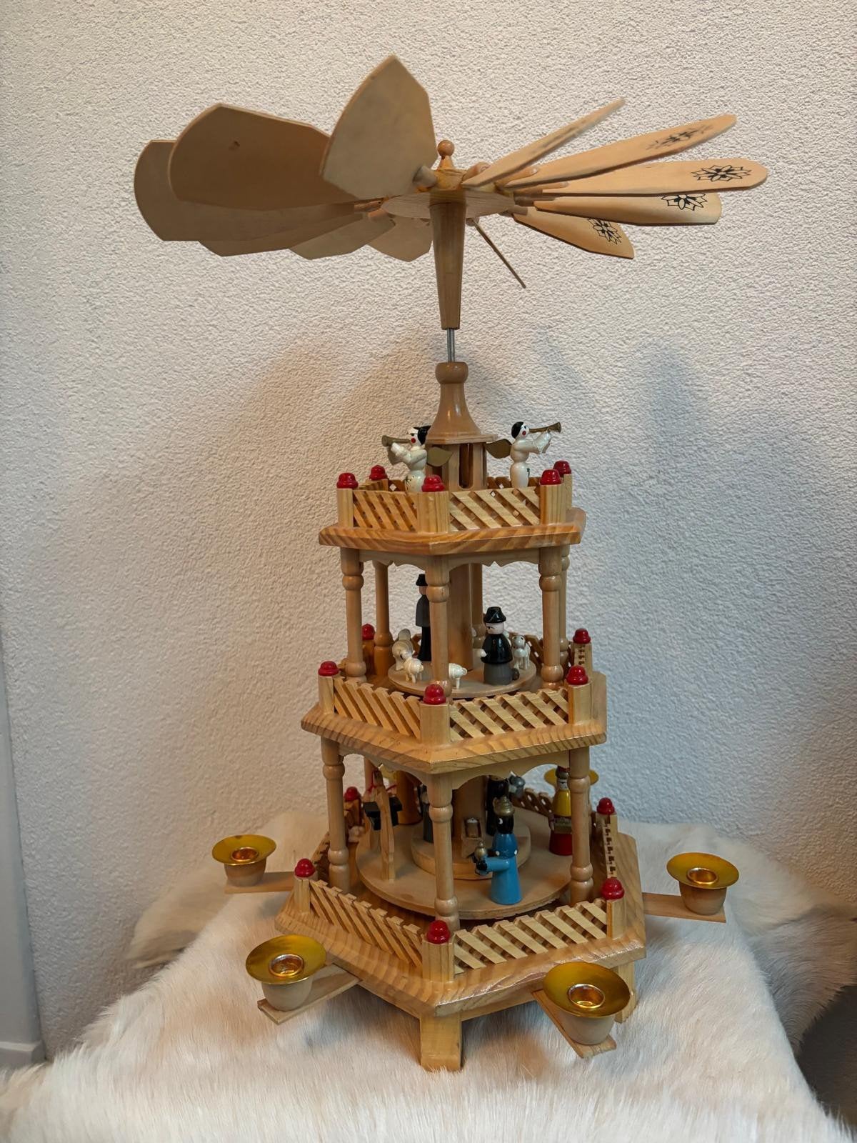 Vintage kerstpiramide, 48 cm hoog, 3 etages, Diversen, Ophalen of Verzenden, Gebruikt