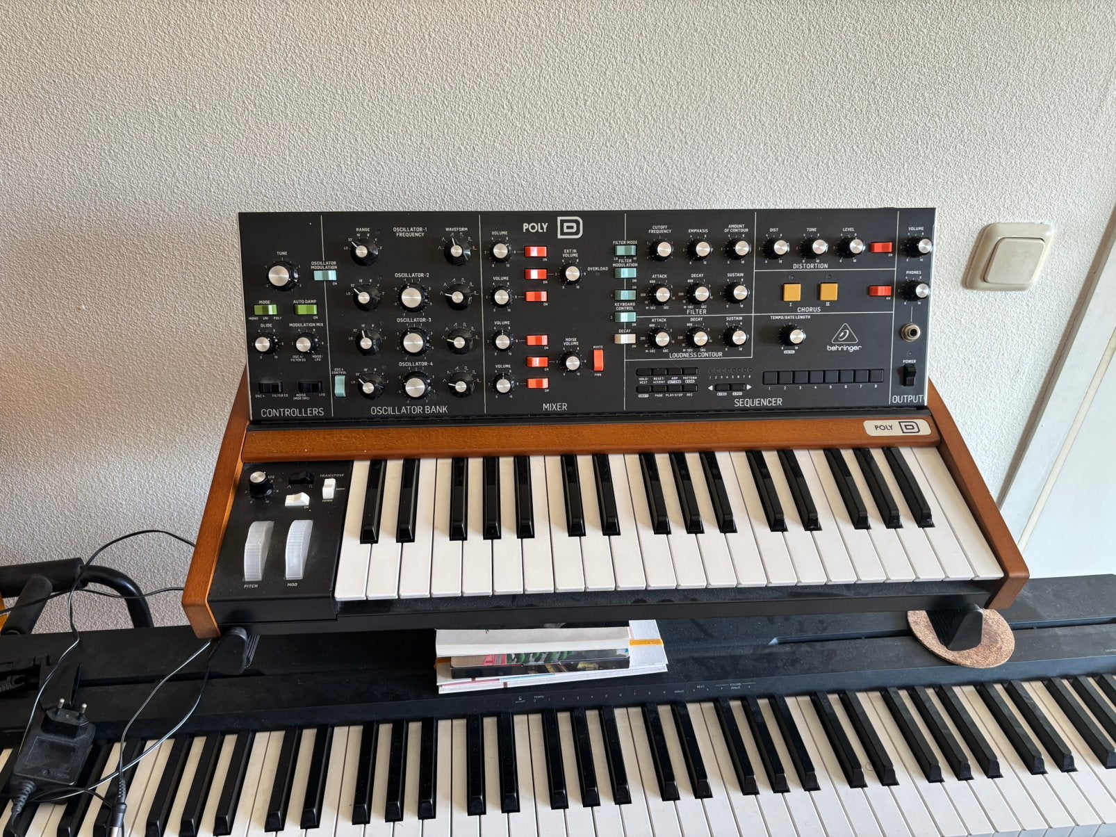 Behringer Poly D synthesizer, Ophalen, Zo goed als nieuw, Overige aantallen, Overige merken