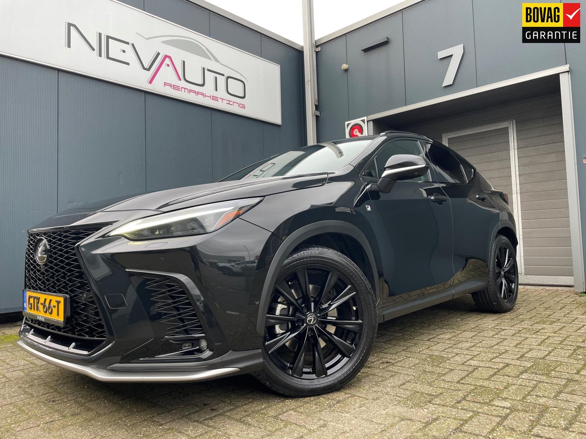 Lexus NX 450h+ 309PK AWD F Sport Line SCHUIFDAK HUD, Auto's, Automaat, Gebruikt, 4 cilinders, Zwart
