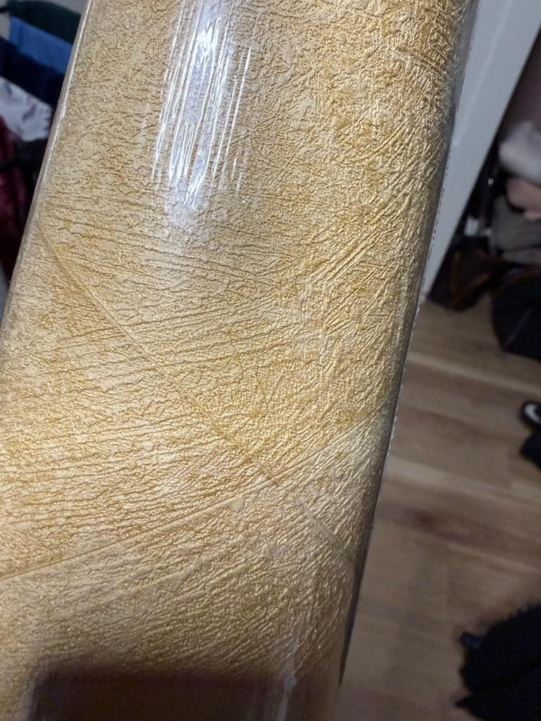 Vinyl Vliesbehang G67789 - 10m x 0.53m - Goud/okergeel, Huis en Inrichting, Stoffering | Behang, Ophalen, Minder dan 10 m², Beige