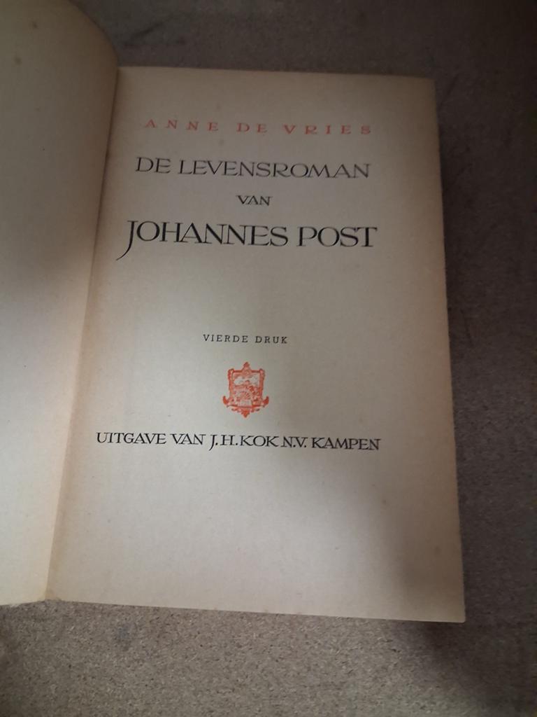 De Levensroman van Johannes Post - Anne de Vries (4e druk), Ophalen of Verzenden, Gelezen, Anne de Vries, Nederland