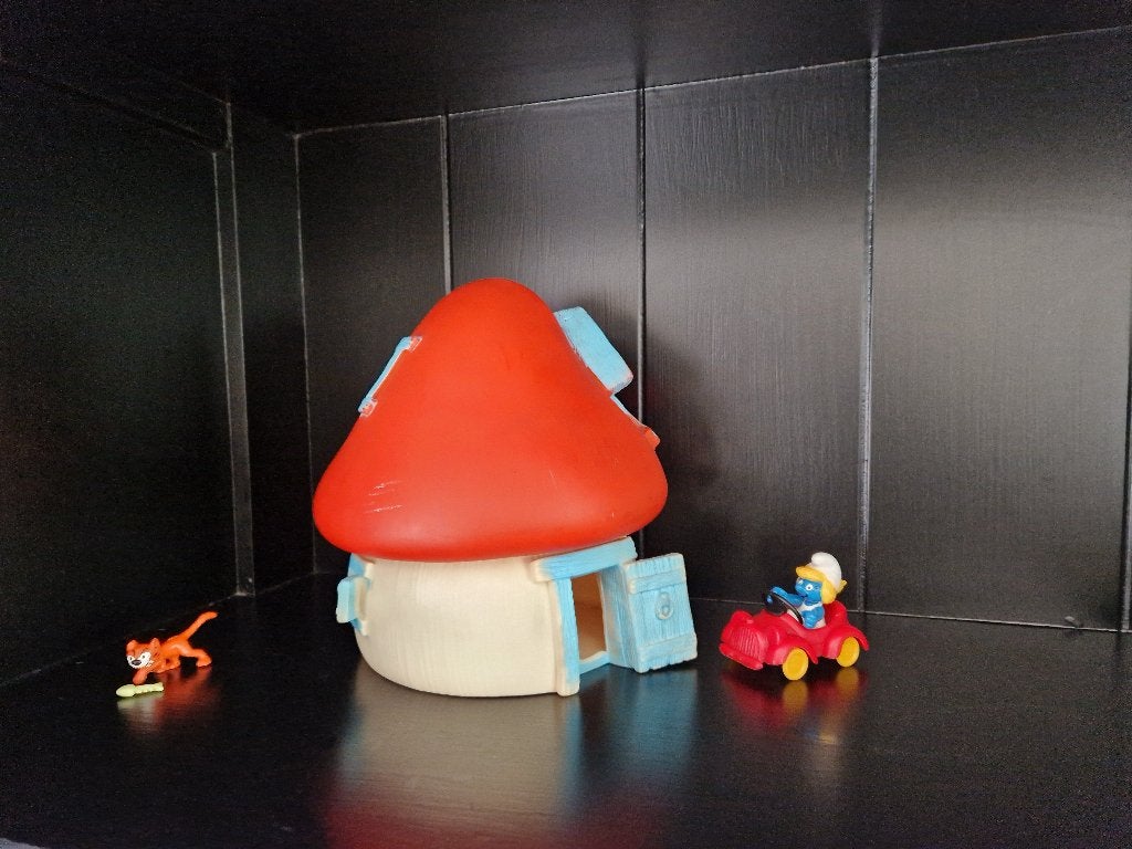 Smurfenhuis groot + Smurfin in auto + kat Azrael, Verzamelen, Verzenden, Zo goed als nieuw, Overige Smurfen, Huisje of Attribuut