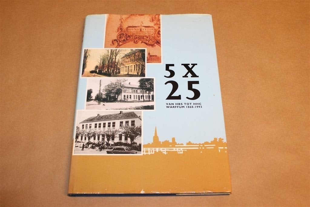 5 x 25 — Gedenkboek HHC Warffum 1868-1993, Boeken, Ophalen of Verzenden, Gelezen