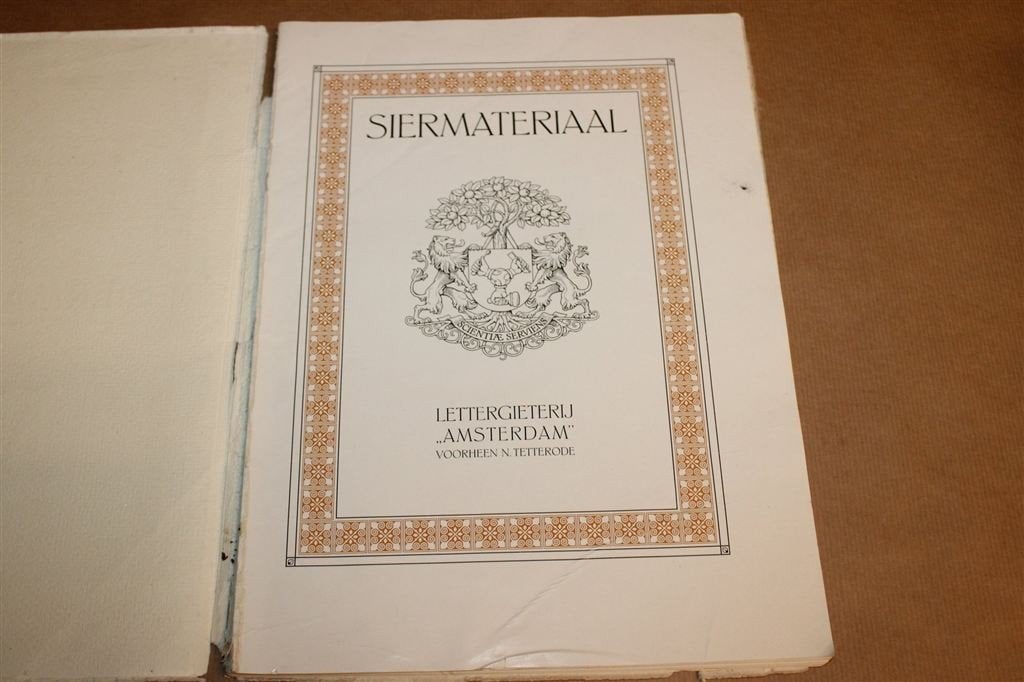 Siermateriaal — Tetterode ca. 1912 Ornamenten, Ophalen of Verzenden, Gelezen