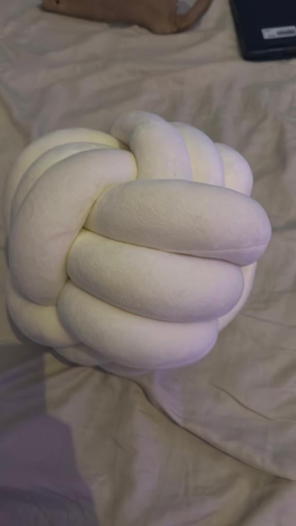 Knot pillow (knoop kussen), Ophalen of Verzenden, Zo goed als nieuw, Eenpersoons, Kussen