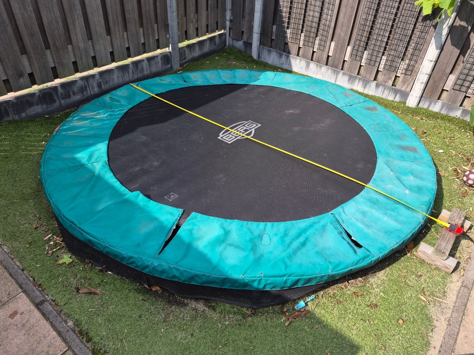Berg inground favorit 270 cm, Ophalen, Gebruikt